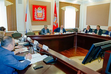 Депутаты корректируют законы о пчеловодстве и семеноводстве